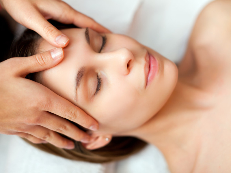 option Massage 15mn pendant le soin visage